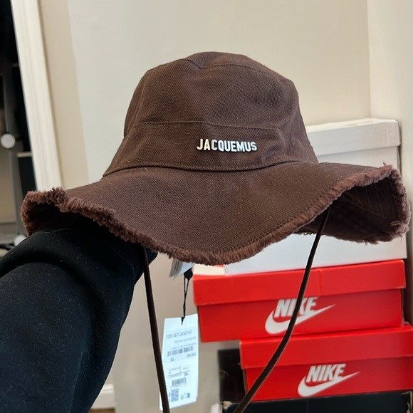 Jacquemus bucket hat - Picture 1 of 5